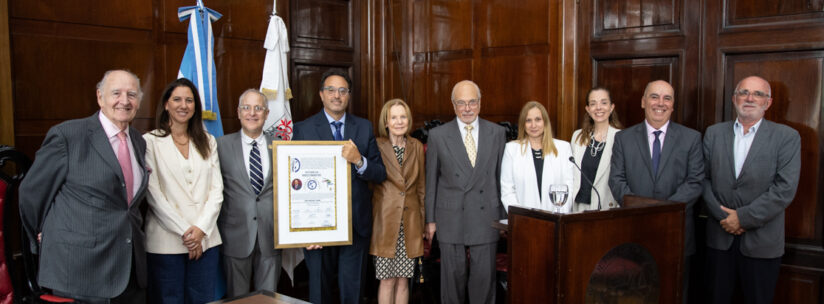 El consejero Marcelo Meis fue distinguido como Doctor Honoris Causa
