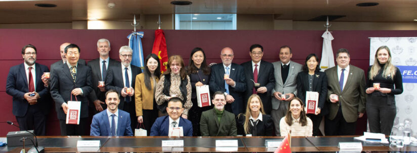 Visita de la delegación oficial del Instituto de Derecho de la Academia China de Ciencias Sociales (CASS)
