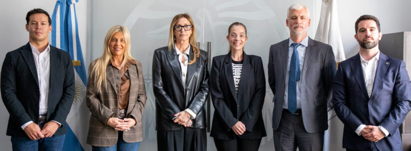 Firma de convenios con Universidad de la Ciudad Autónoma de Buenos Aires